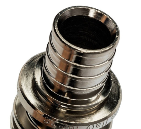 Трубка подключения радиатора Г-образная аксиальная 20х2.2-250