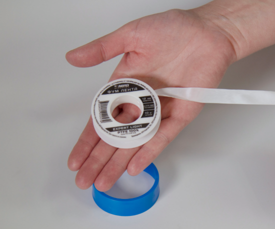 Лента ФУМ 12мм-0,075мм-10м "ABRO Masters"